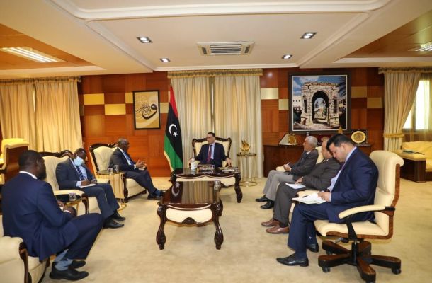 "العابد" يبحث تنظيم سوق العمل ببلديتي صرمان وصبراتة