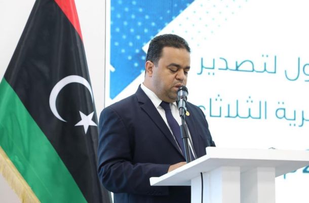 المونيتور: الاضطرابات الأمنية تثير احتجاجات الشعب الليبي وتهدد إنتاج النفط