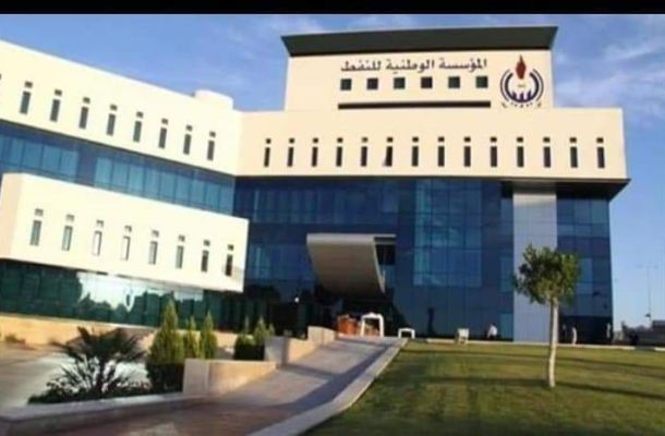 الحرس البلدي طرابلس يقفل عددًا من معارض السيارات