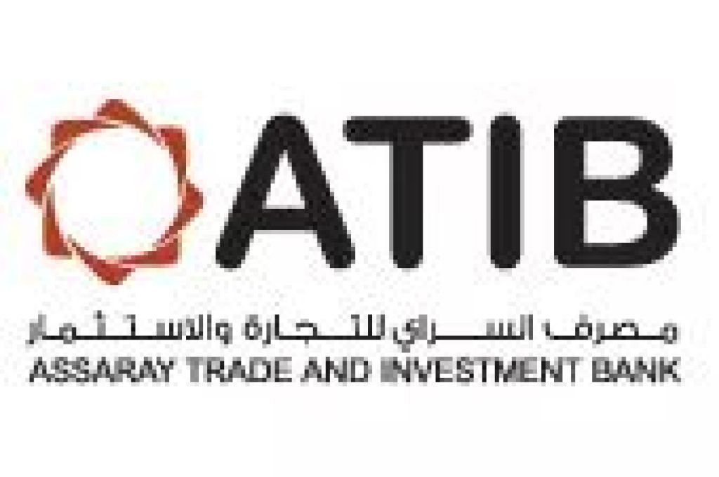 انتهاء المرحلة الأولى من انتشال السفينة الجانحة بمدخل ميناء طرابلس البحري