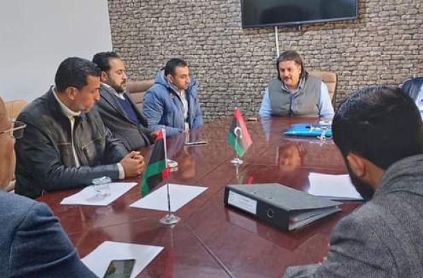 وزيرا التخطيط والحكم المحلي بحكومة الوفاق يناقشان مع السفير الإيطالي كيفية تقديم دعم تنموي لـ24 بلدية