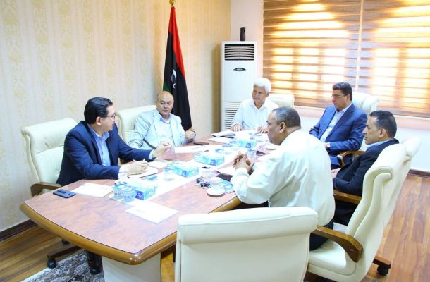 إعادة التيار الكهربائي لحقول جبل الحساونة وبدء تعبئة المسار الجنوبي