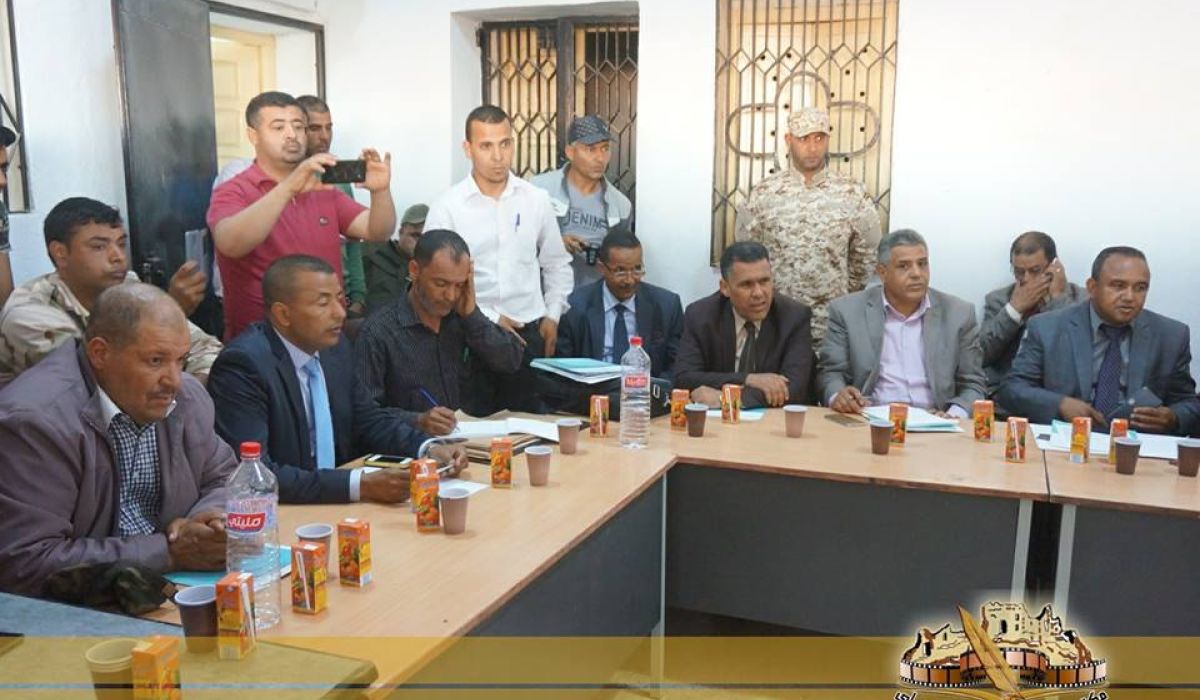 الحركة تعود لمعبر وازن بعد إغلاقه ل13 يوما.