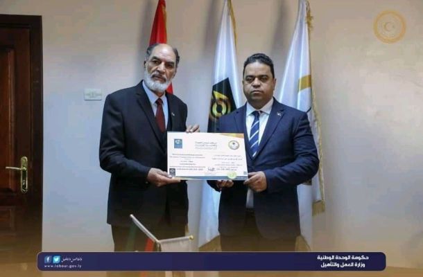 النائب العام يأمر بحبس مجموعة من موظفي وزارة الإسكان والتعمير