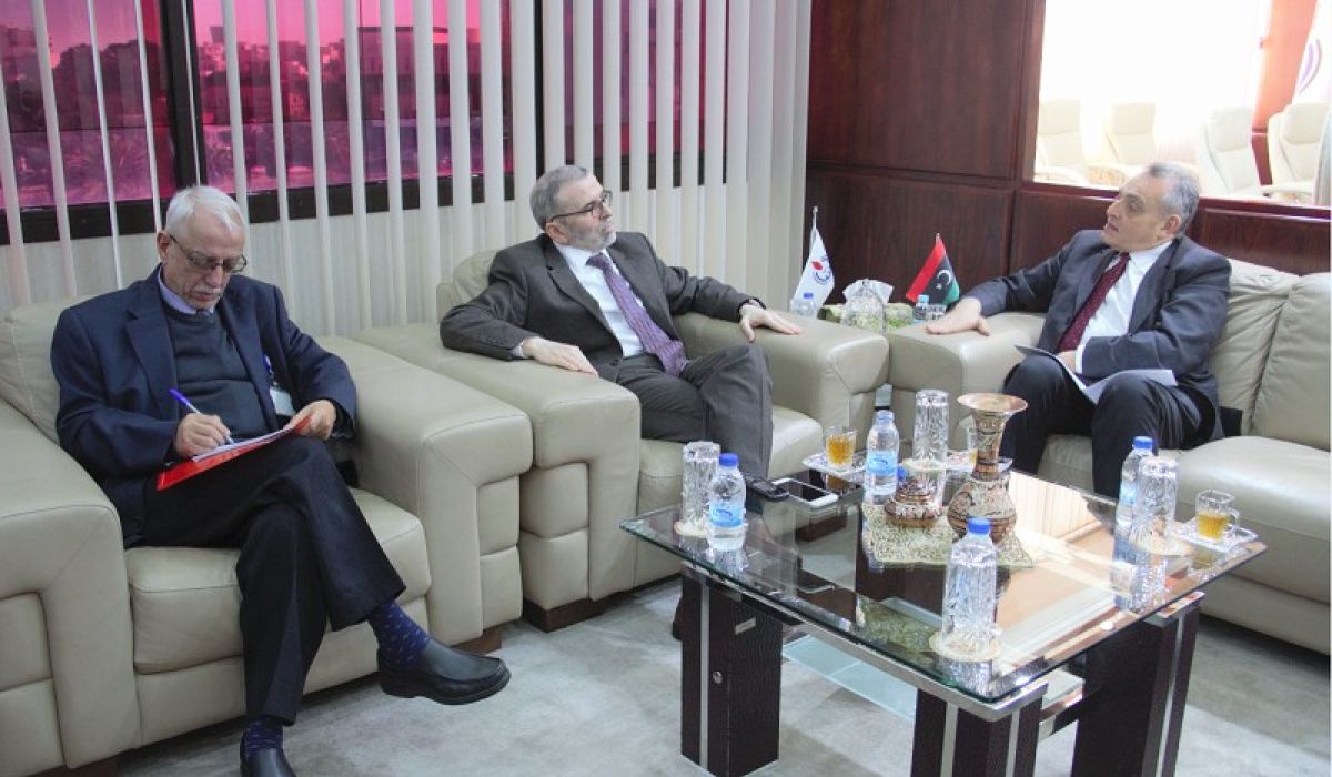 صنع الله يناقش مع السفير الإيطالي كيفية التعاون والفرص التجارية الجديدة في قطاع النفط