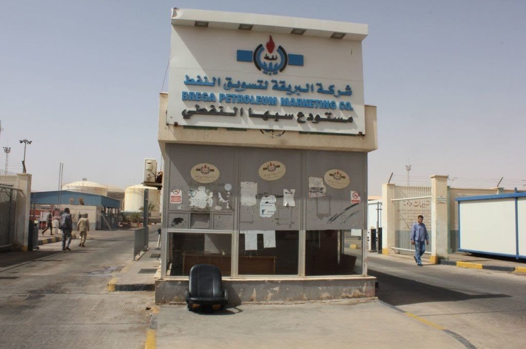 البريقة: وصول صهاريج غاز الطهي المسال لمستودع سبها قادمة من بنغازي