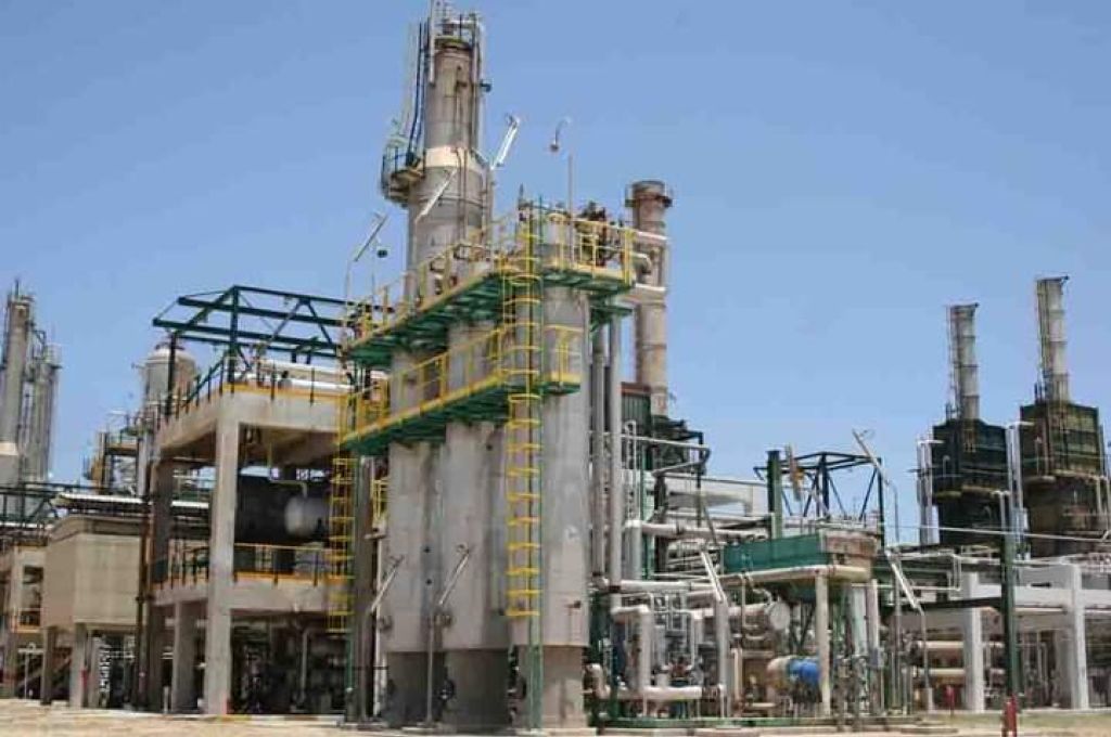 شركة سرت تعلن عن استئناف الإنتاج بمصنع الميثانول