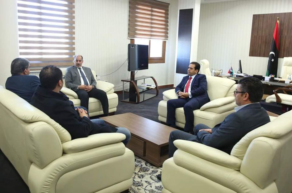 الثني يصدر تعليماته بالتعاون لتوفير احتياجات المنطقة الجنوبية و الغربية