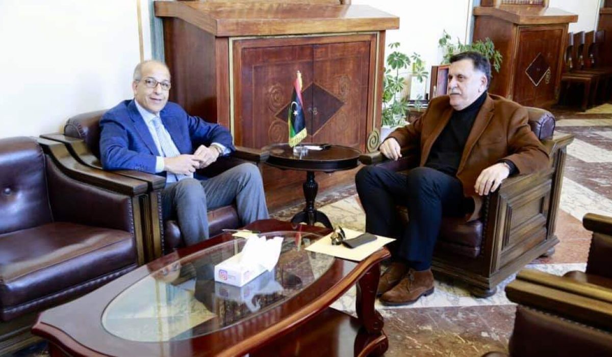 السراج يناقش مع الكبير سبل تحريك عجلة الاقتصاد ومشروع تدقيق قاعدة بيانات الأرقام الوطنية