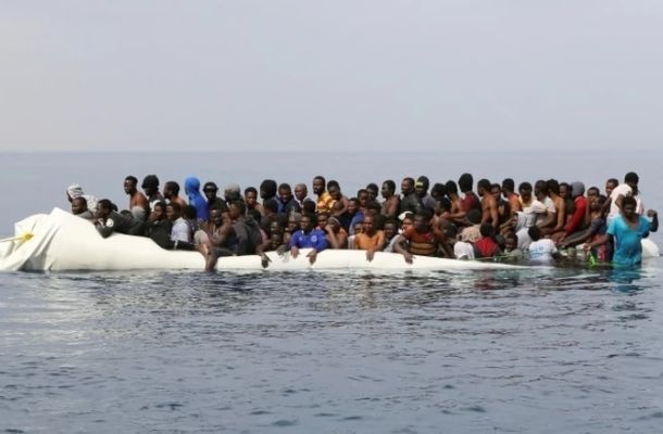 المركزي ينفي إقفال فروعه بسبب إصابة بحالات كورونا ويوضح تفاصيل الموضوع