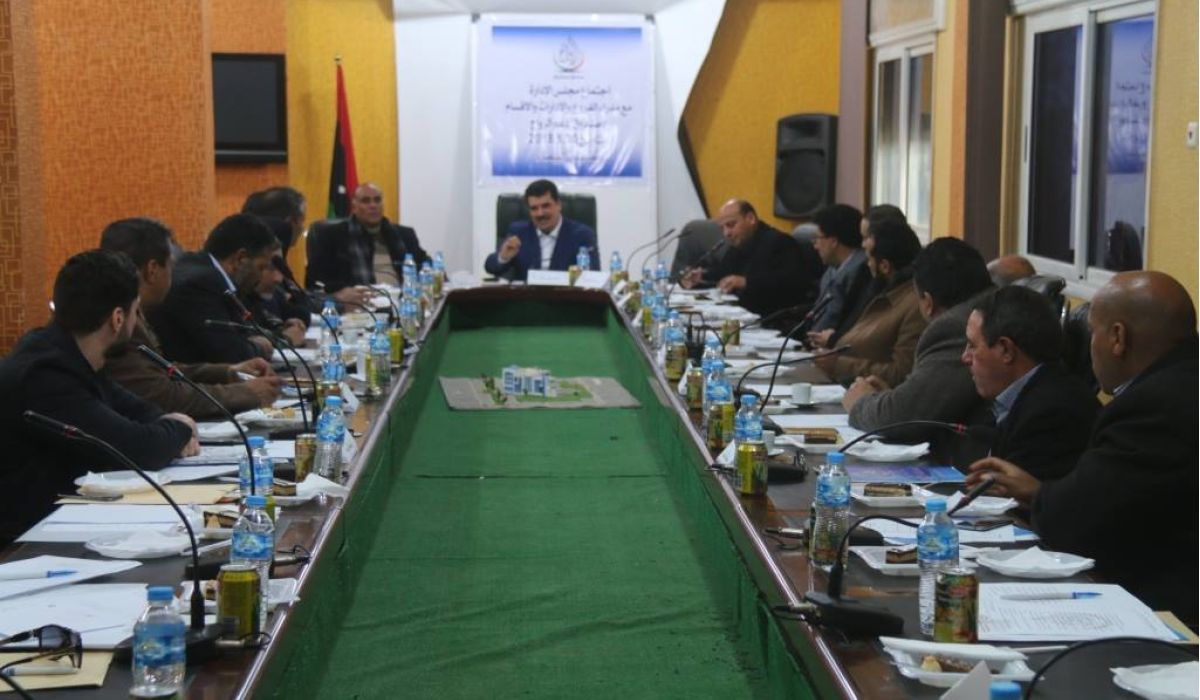 صندوق دعم الزواج يجتمع مع وزير العمل و البدء في تسجيل الكبار من المقبلين على الزواج لمساعدتهم محور الإجتماع