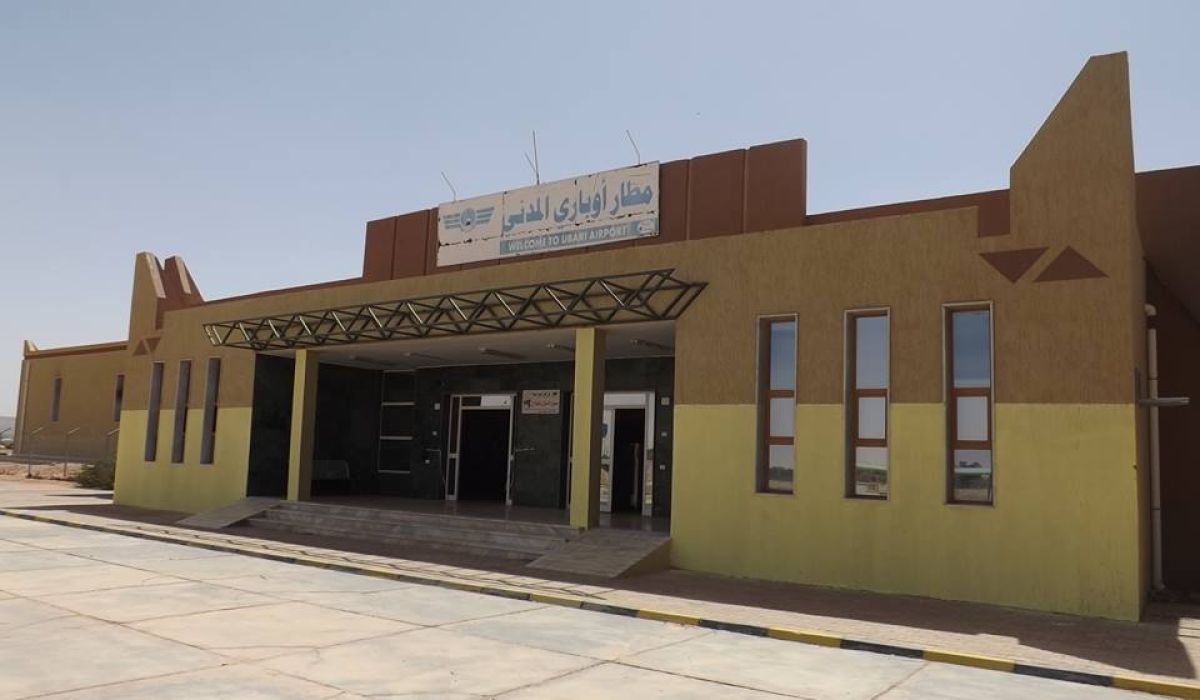 بلديتي أوباري والغريفة وضع مطار أوباري والمصارف التجارية بالمنطقة