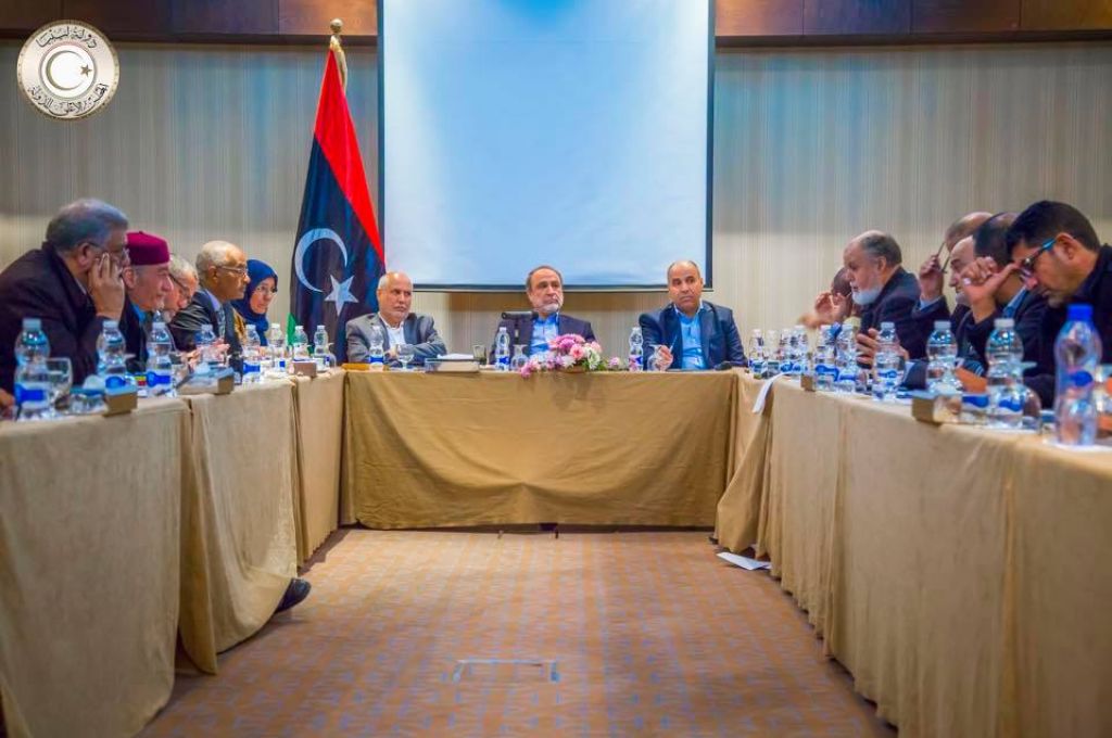 عميد بلدية سرت يجتمع مع مدراء مكاتب شركات الوقود