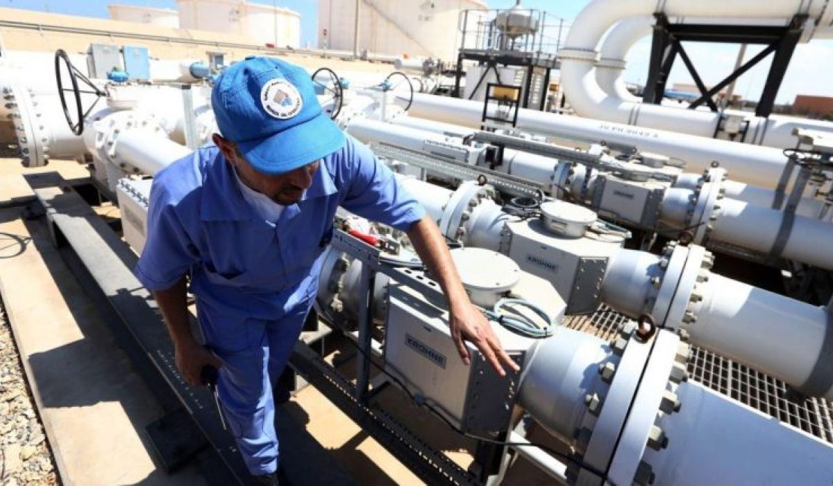 نقابة عمال النفط تناشد بتسيير قوافل مساعدات عاجلة لمناطق الجنوب