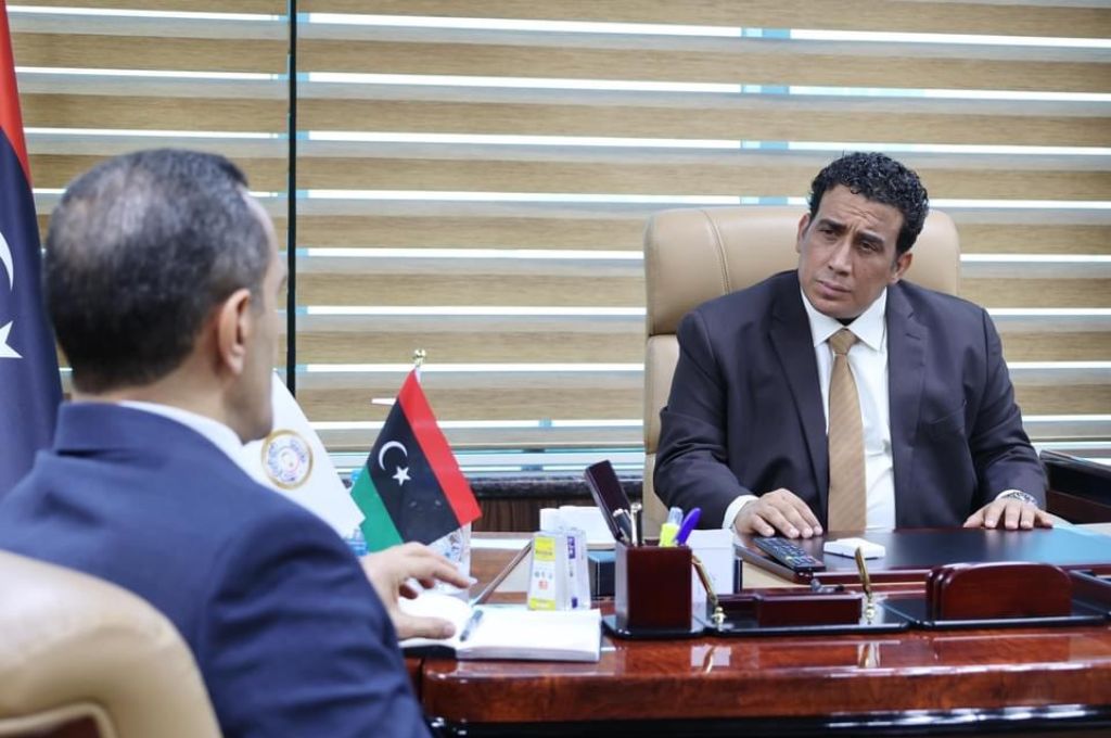 "دومة" يبحث حلحلة الصعوبات التي يوجهها جهازين استثمار النهر الصناعي بنغازي والوسطى