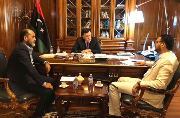 أمين عام مجلس الوزراء بحكومة الوفاق يناقش حلحلة أزمة المياه