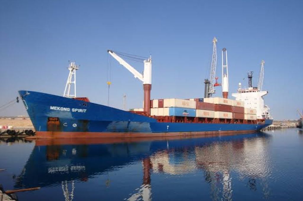 خاص.. فريق السيولة يفصح لصدى عن تسليم فروع التجاري بالجنوب 50 مليون دينار