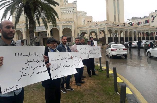 شركة البريقة تجدد مناشدة الأجهزة الأمنية لتأمين الطرقات ﻹمداد الجنوب بالوقود
