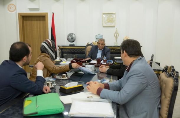 صنع الله يبحث مع الشركة الوطنية لحفر وصيانة آبار النفط كيفية تشغيل كافة الحفارات مع الشركات المشغلة