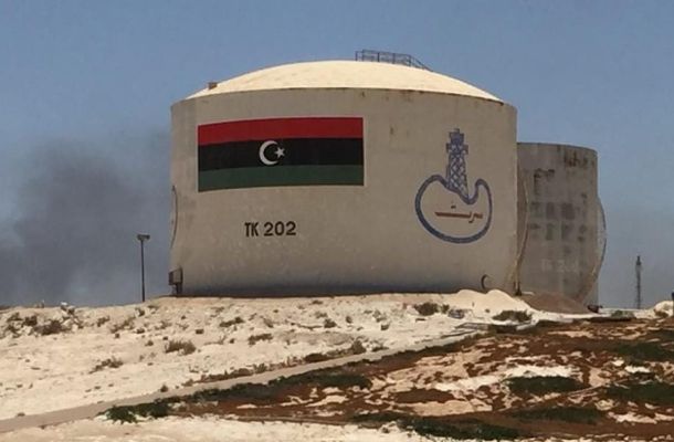 خلال زيارته إلى غرفة التجارة والصناعة بمدينة بنغازى.. "اللموشى" يشدد على دور القطاع الخاص كشريك هام في التنمية