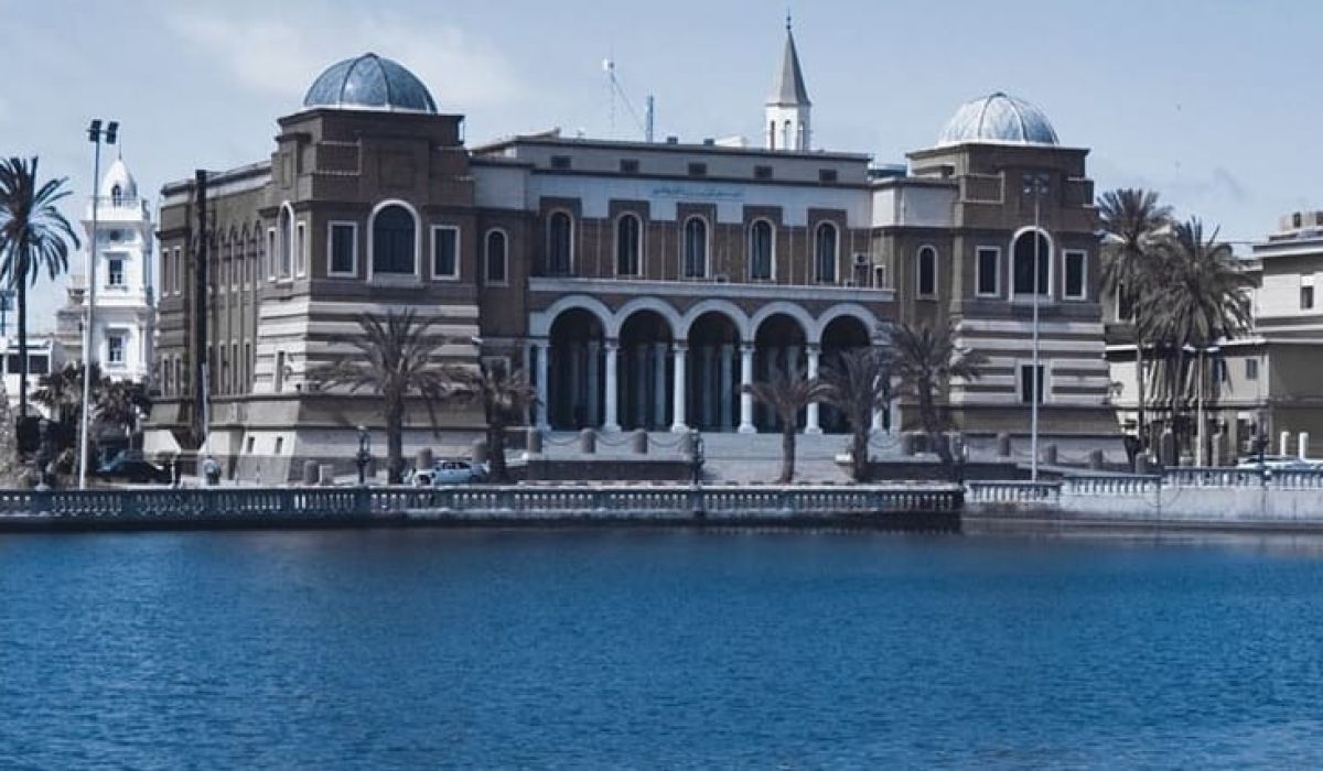 مركزي طرابلس ينفي مطالبته المواطنين بعدم التعامل بالعملة المطبوعة في روسيا