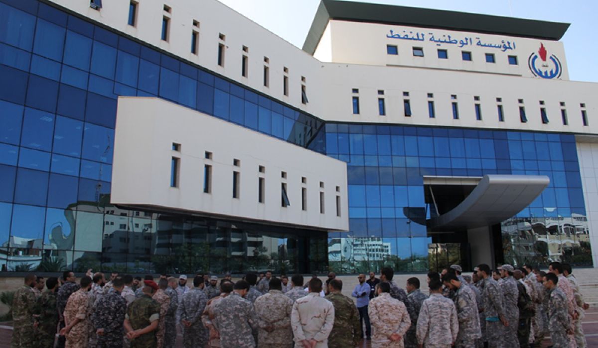 اجـتماع الأمن الصناعي بالمؤسسة الوطنية للنفط مع جهاز حرس المنشأت النفطية