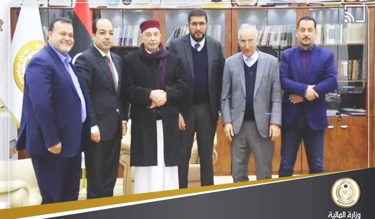 وزير مالية الوفاق يوضح تفاصيل زيارته رفقة معيتيق بخصوص ميزانية 2021