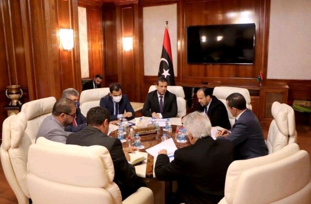مصدر بالتجاري الوطني: مجلس الإدارة بالبيضاء يقوم بشراء سيارات بمبالغ خيالية وتوزيعها