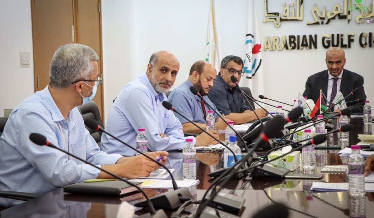 "المشاي" يبحث إمكانية رفع الإنتاج بالحقول التابعة لشركة الخليج العربي للنفط