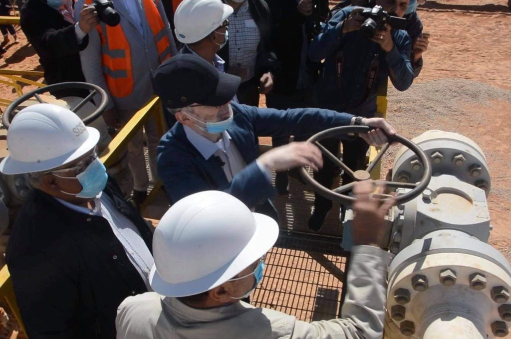 مركزي البيضاء يشكل لجنة لدراسة تعديل سعر الصرف