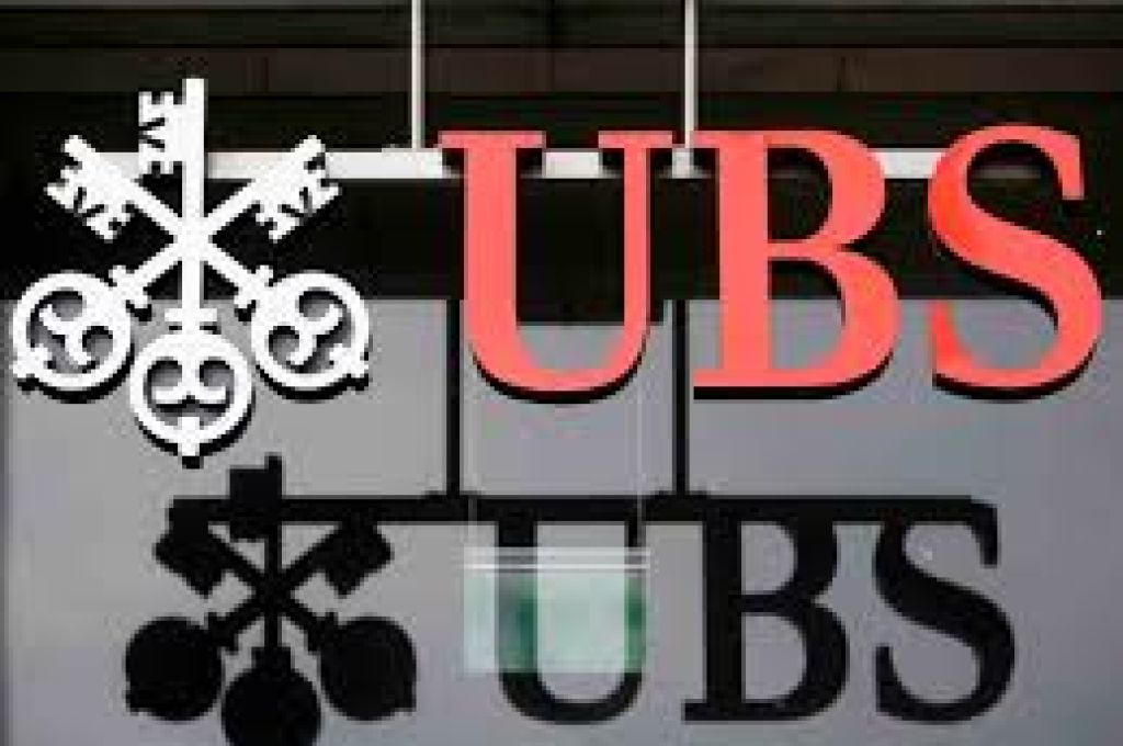 رئيس شركة سرت يعقد اجتماعا مع مدير أمن منفذ البريقة البحري