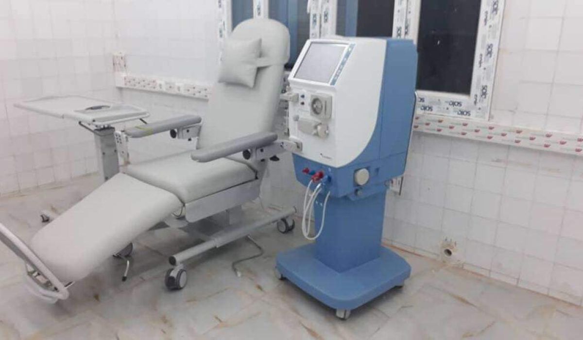 الوطنية للنفط تسلم شحنة معدات طبية لمناطق مختلفة بحوض مرزق