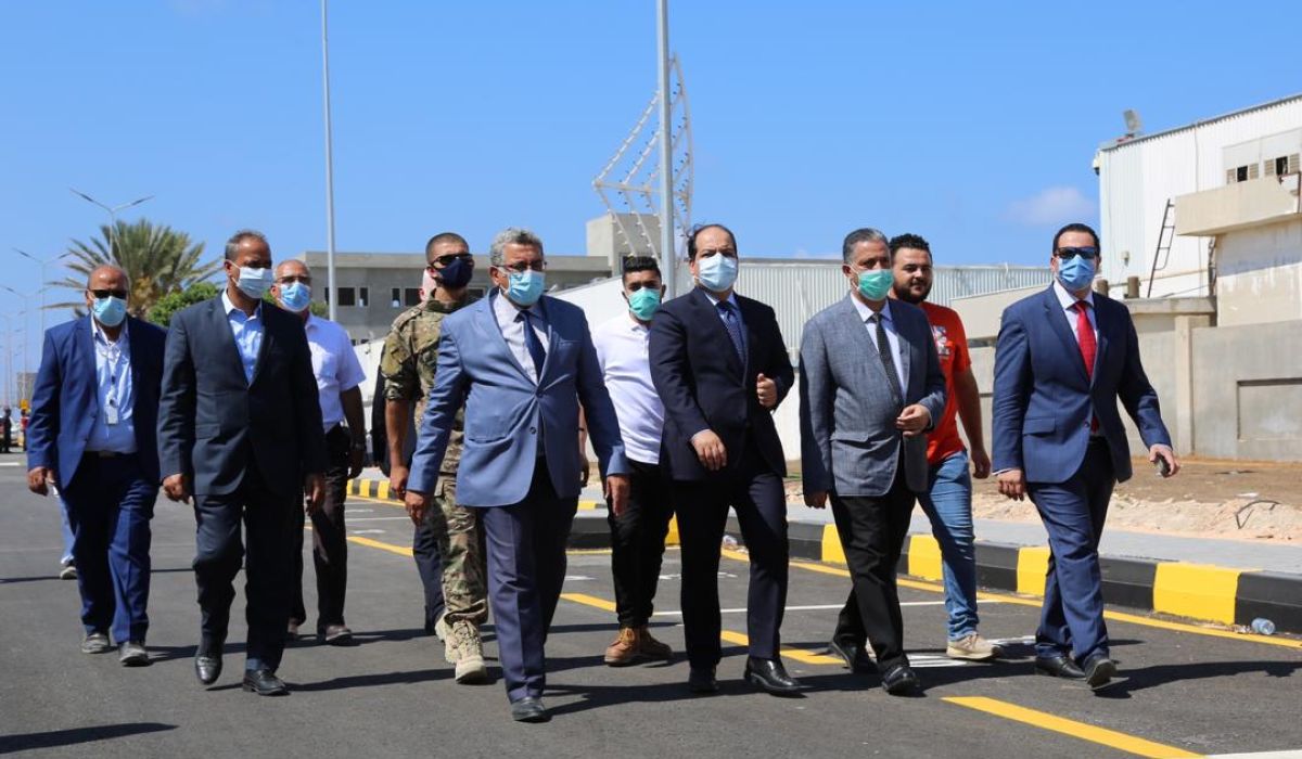 "معيتيق" يطلع على نسبة الإنجاز بصيانة مطار معيتيقة الدولي بعد استئناف عمله اليوم