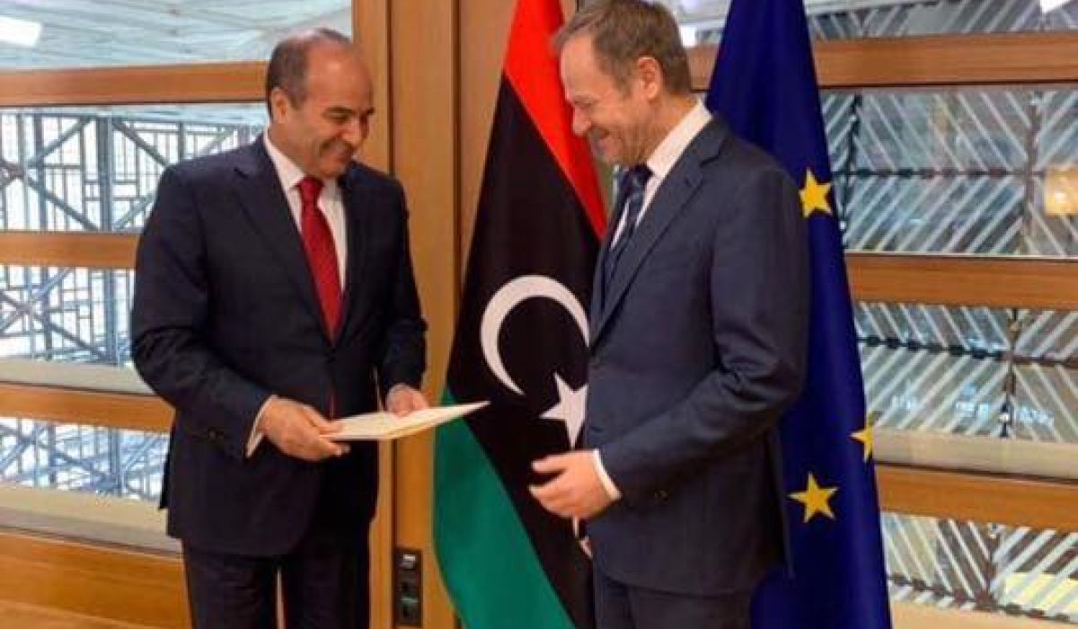 الاتحاد الأوروبي يسلم قدور أوراق اعتماده "سفيراً " رسمياً