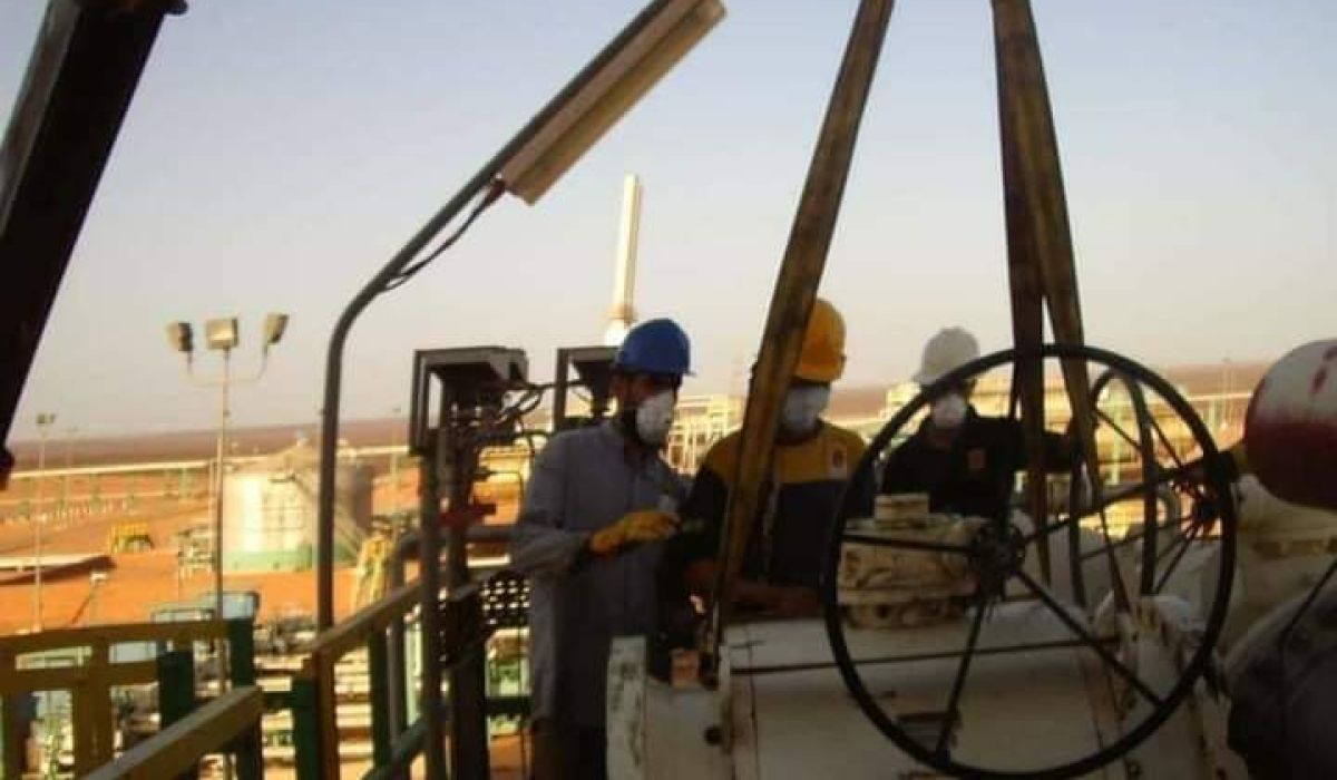 أويل برايس : يمكن أن يتم إيقاف الموانئ النفطية مرة اخرى إذا لم يكن هناك اتفاق على التوزيع