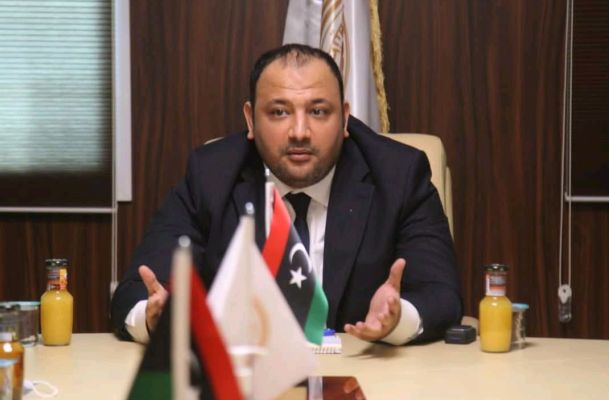 الزني يناقش آليات وضوابط منحة الزواج في مرحلتها الثانية