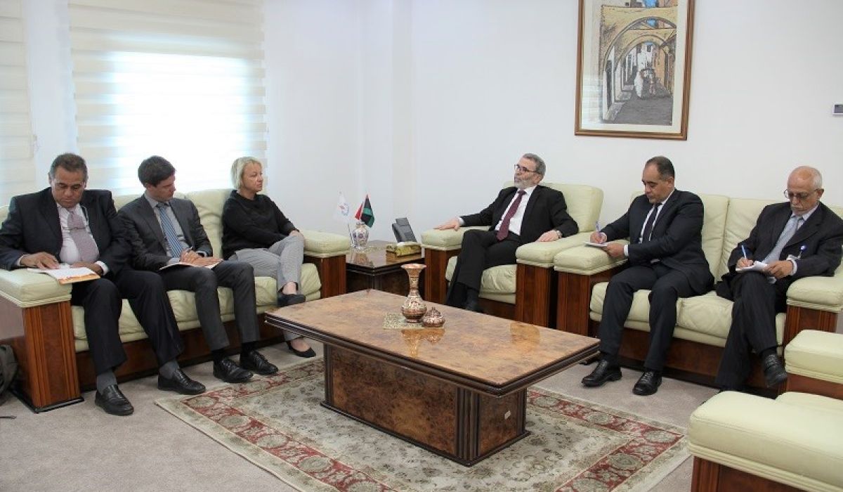 صنع الله يجتمع مع سفيرة الاتحاد الأوروبي