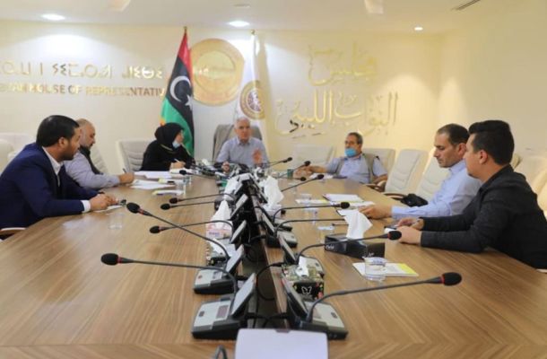 الحكومة المؤقتة تبحث آليات الاستفادة من الأراضي الزراعية والمستصلحة