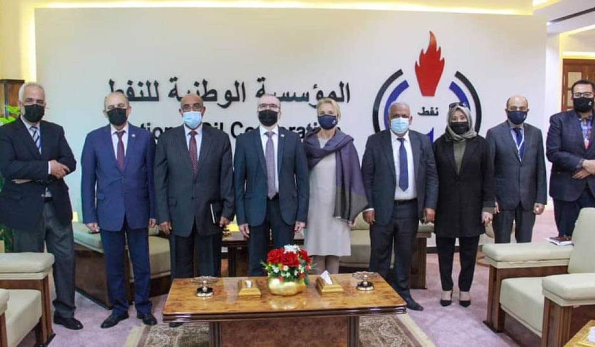 صنع الله يجتمع مع منظمة الصحة العالمية