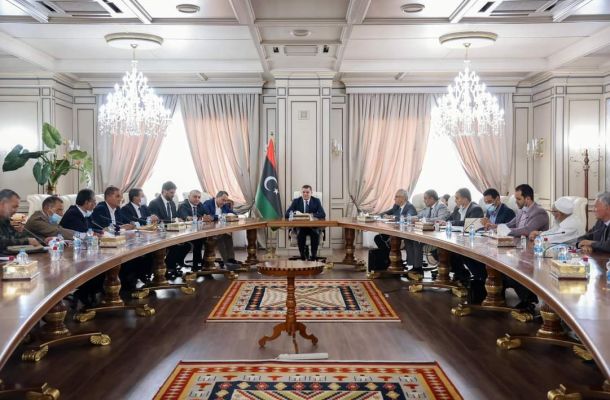 المجلس البلدي طبرق يناقش مع شركة سيدم الفرنسية دراسة العمرة الجسيمة لمحطة مياه الشرب