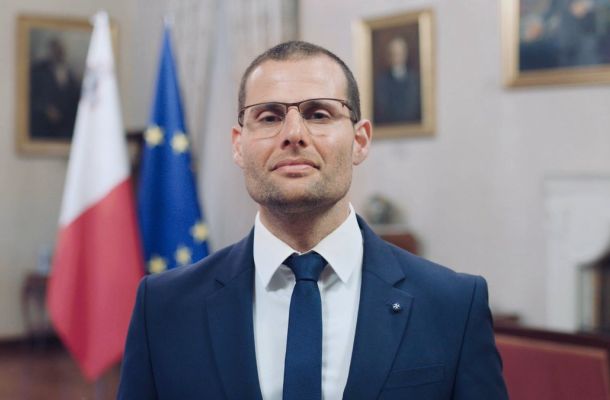 الدبيبة يصدر تعليمات لتسهيل إجراءات الحصول على بطاقة منحة الزوجة