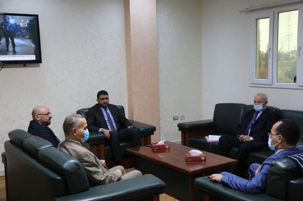 "بومطاري" يعتمد مشروع التنمية المكانية الصناعية