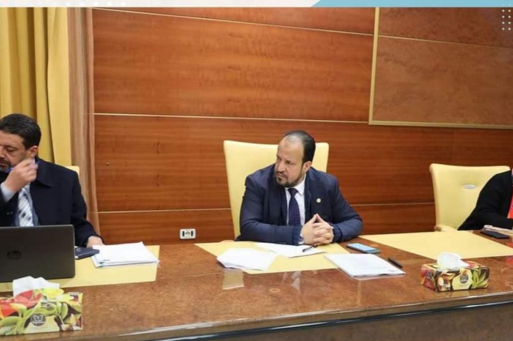 تعرف على أسباب القبض على وزير الصحة