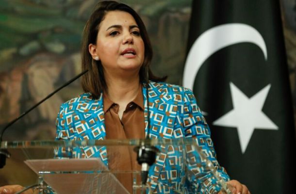 وكيل النيابة بمكتب المحامي العام طرابلس يأمر بحبس نقيب عام نقابة خريجى معاهد الصيدلة على ذمة التحقيق