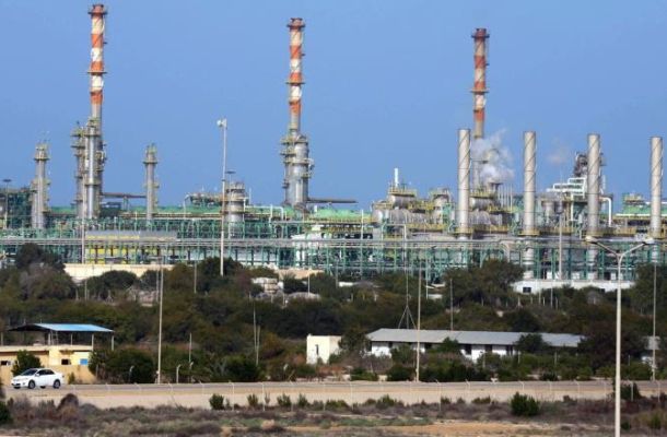 المجلس البلدي بنغازي يمهل أصحاب الأكشاك التجارية العشوائية 5 أيام