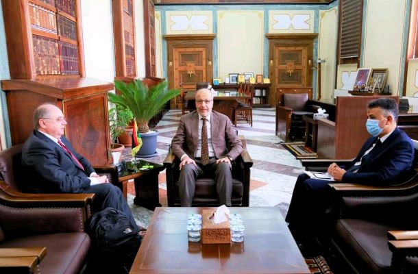 لجنة الإفراجات المالية تناقش آلية تنفيد الإفراجات المالية وفق الضوابط القانونية المعمول بها