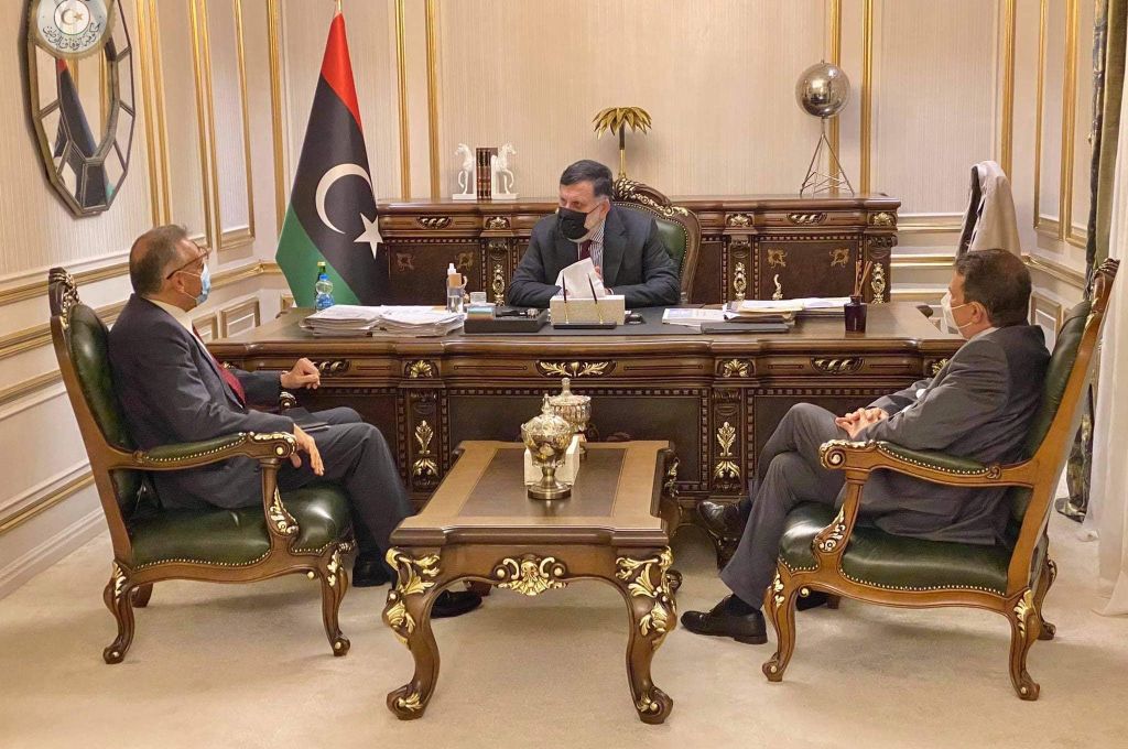 بلومبيرغ : اعادة فتح اكبر حقل نفطي يضاعف الإنتاج الليبي و يربك " اوبك"