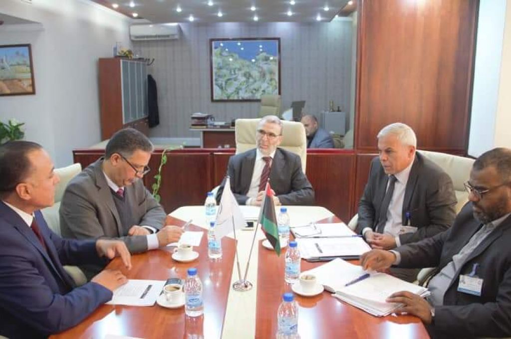 الاتفاق على إنشاء مصنع للإسمنت بمدينة نالوت بطاقة إنتاجية تصل إلى 1.6 مليون طن سنويا