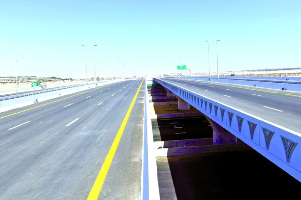 "السراج" يناقش عددًا من الملفات الخدمية الخاصة ببلدية زوارة