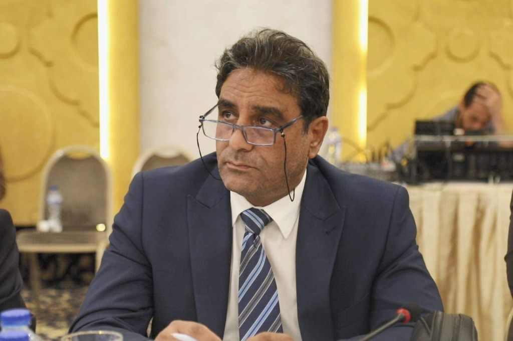 يتم القبض على البعض والآخرين لا يمكن المساس بهم .. ميدل إيست ايكونوميك تكشف عن شبكة مهربين النفط الليبي